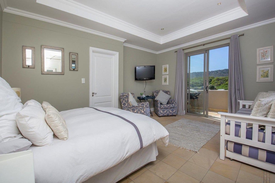 6 Bedroom Property for Sale in Myoli Beach Western Cape